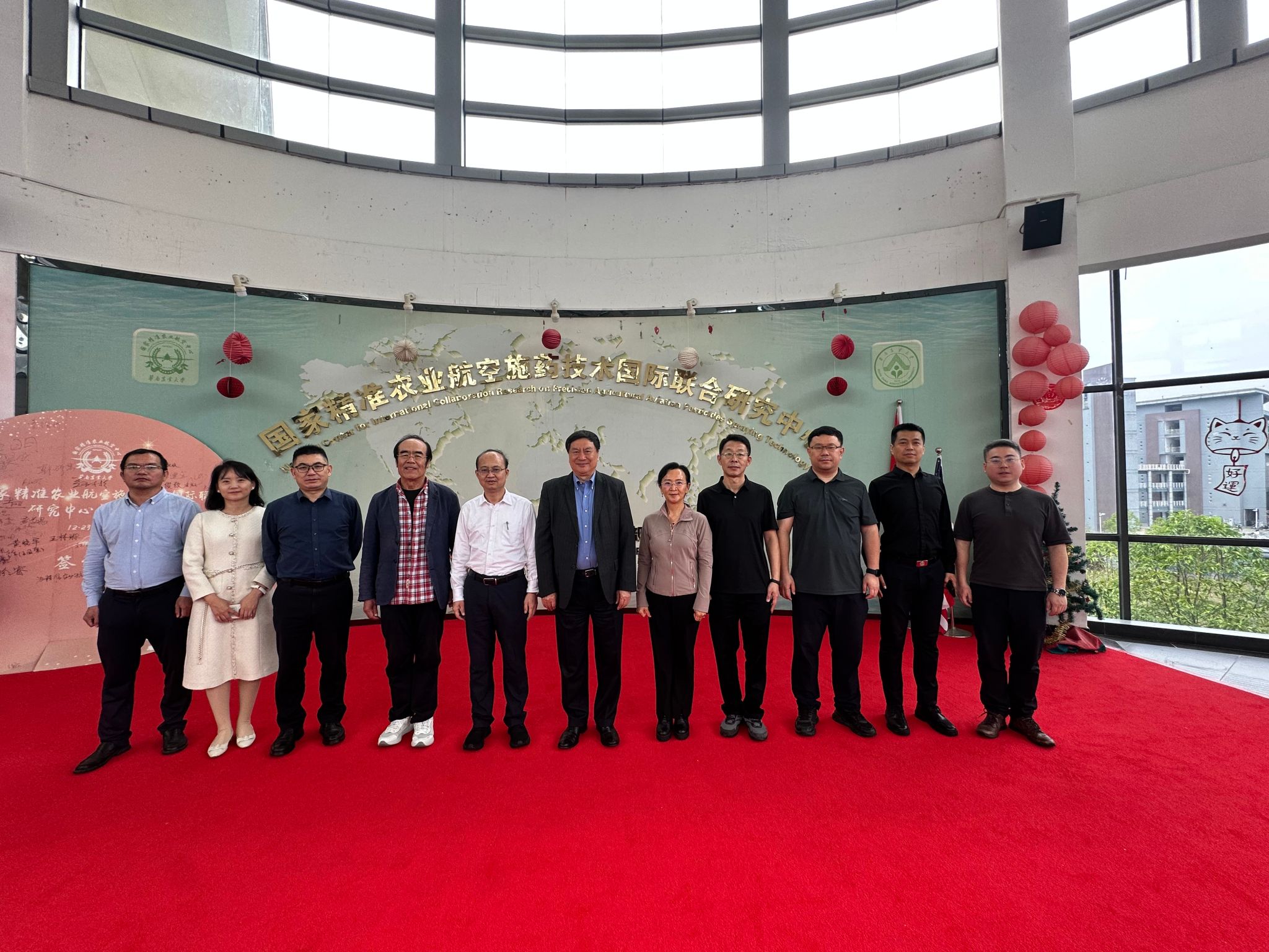 张国兴带队赴广州走访校友企业