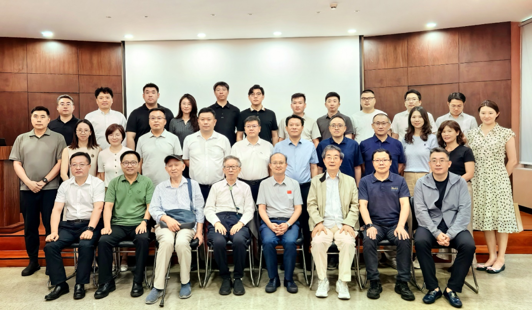 张国兴副校长走访无锡校友企业并召开座谈会 校地校友共绘发展新篇